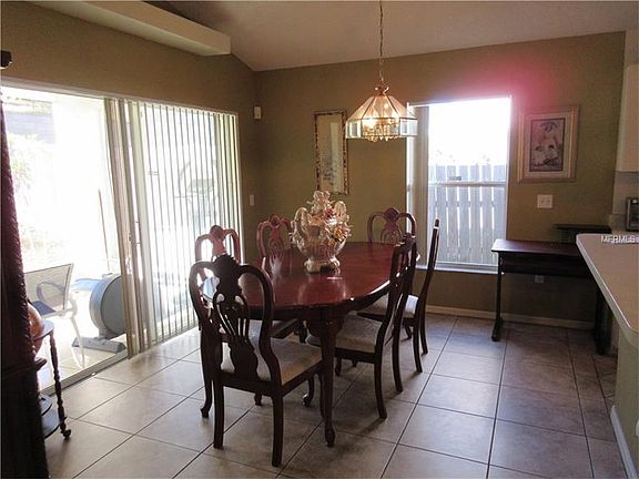 4th image of 3203 Huntwicke Blvd