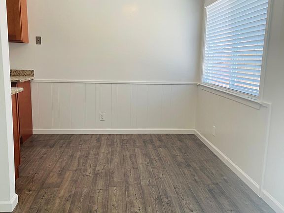 3rd image of 228 Bryant St