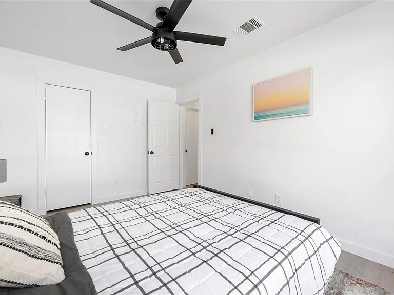 10111 Golden Meadow Dr #E — Photo 12