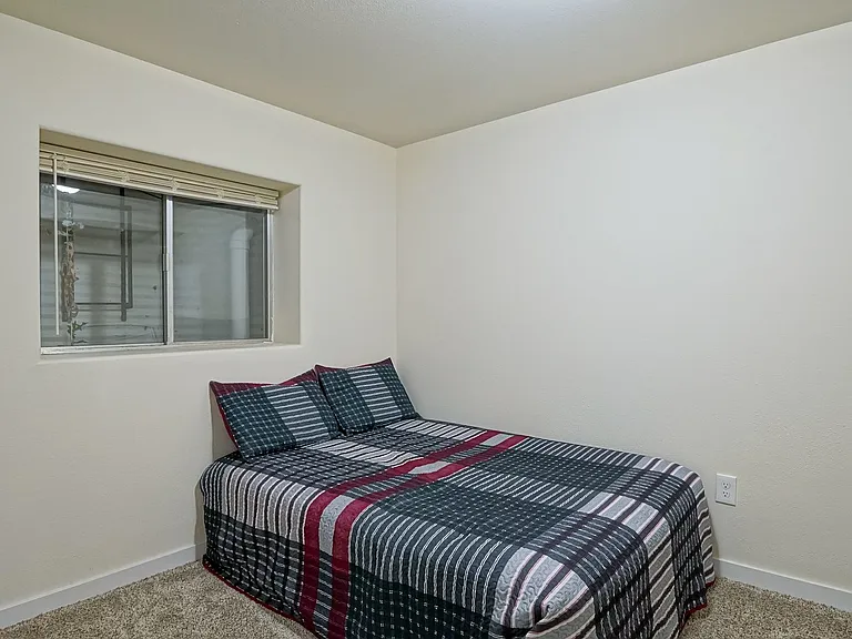 5038 Chariot Dr — Photo 15
