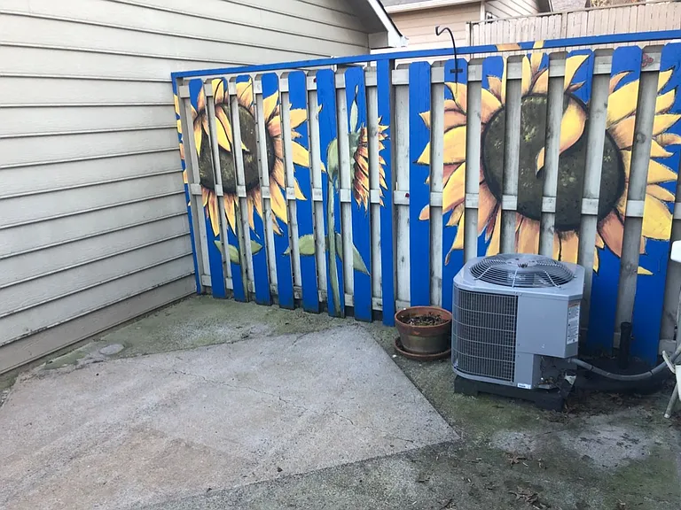 670 Shadywood Ln — Photo 10