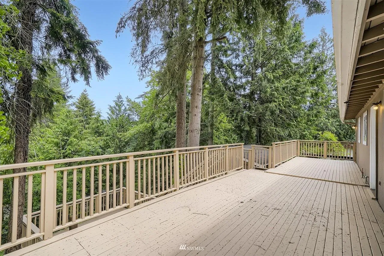 Wildwood Blvd SW, Issaquah — Photo 2
