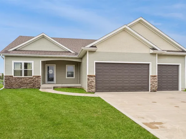 100 Summit Cir NW, Bondurant, IA 50035
