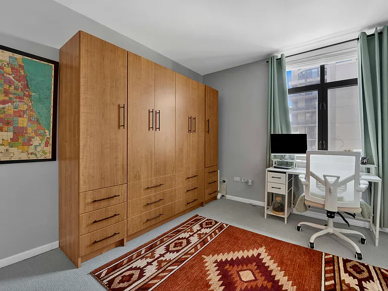 630 N State St #2208 — Photo 33