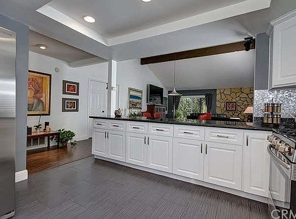 3rd image of 18952 Jane Cir