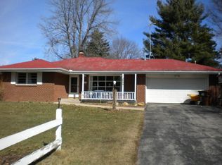 3844 Highcrest Rd, Rockford, IL 61107