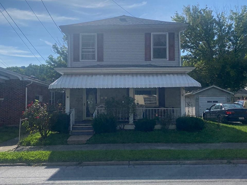 2nd image of 164 Pleasant St
