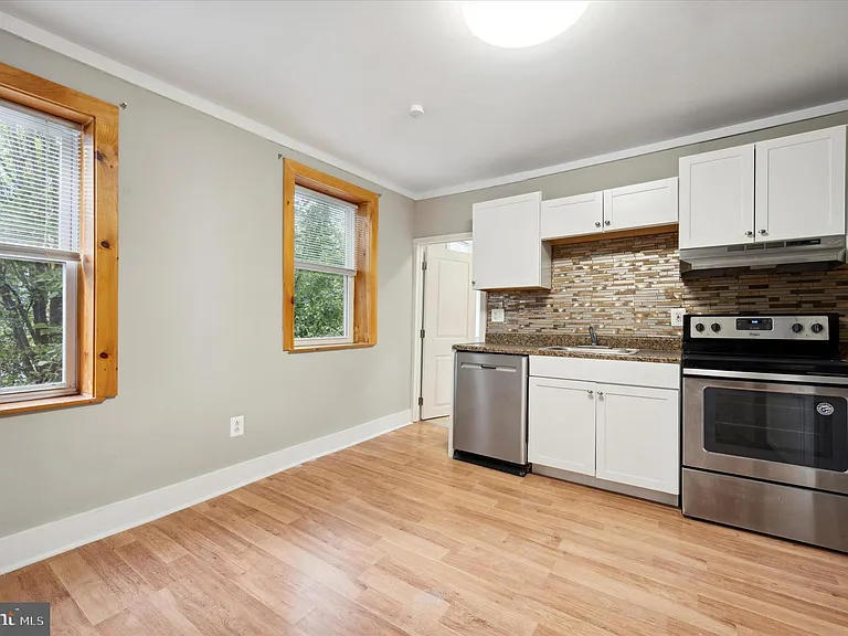 2200 Coral St #2 — Photo 4