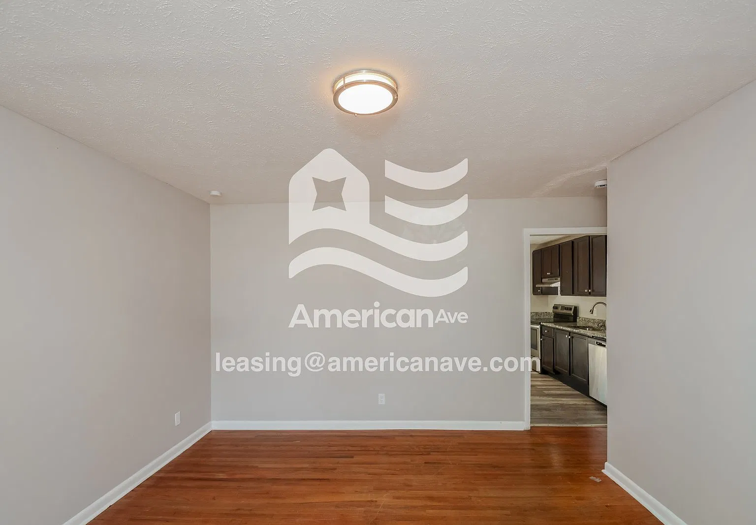 3 bed, 1.5 bath, 1456 sqft, $1,353 — Photo 3