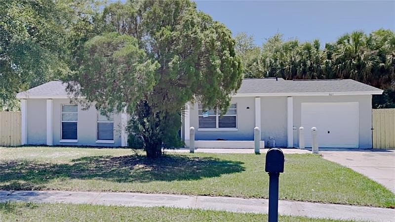 1st image of 8611 Briarhaven Ct