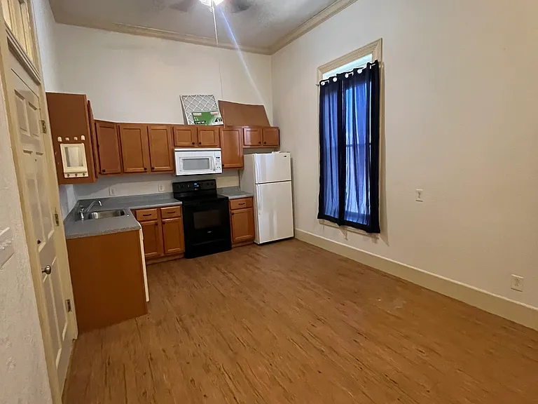 301 S Carolina St #203 — Photo 12