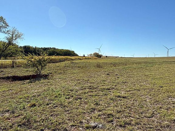 5th image of E 890th Rd