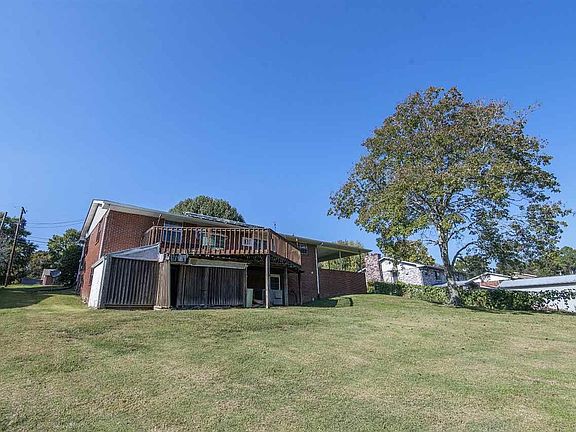 3rd image of 512 Ensley Dr