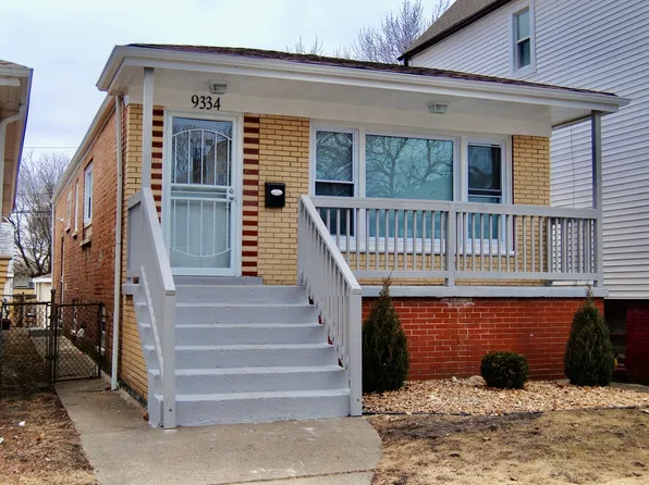 9334 S Luella Ave, Chicago, IL 60617