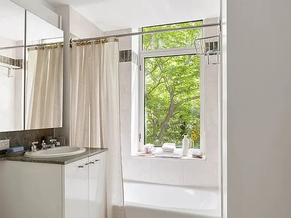 210 Warren St Unit 12Q, New York, NY 10282