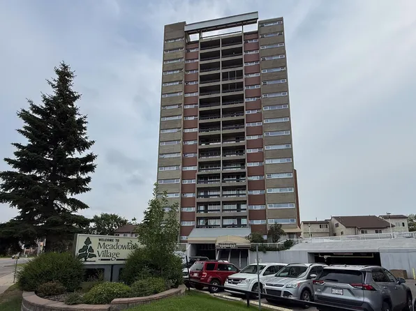 8745 165th St NW #56, Edmonton, AB T5R 2R7