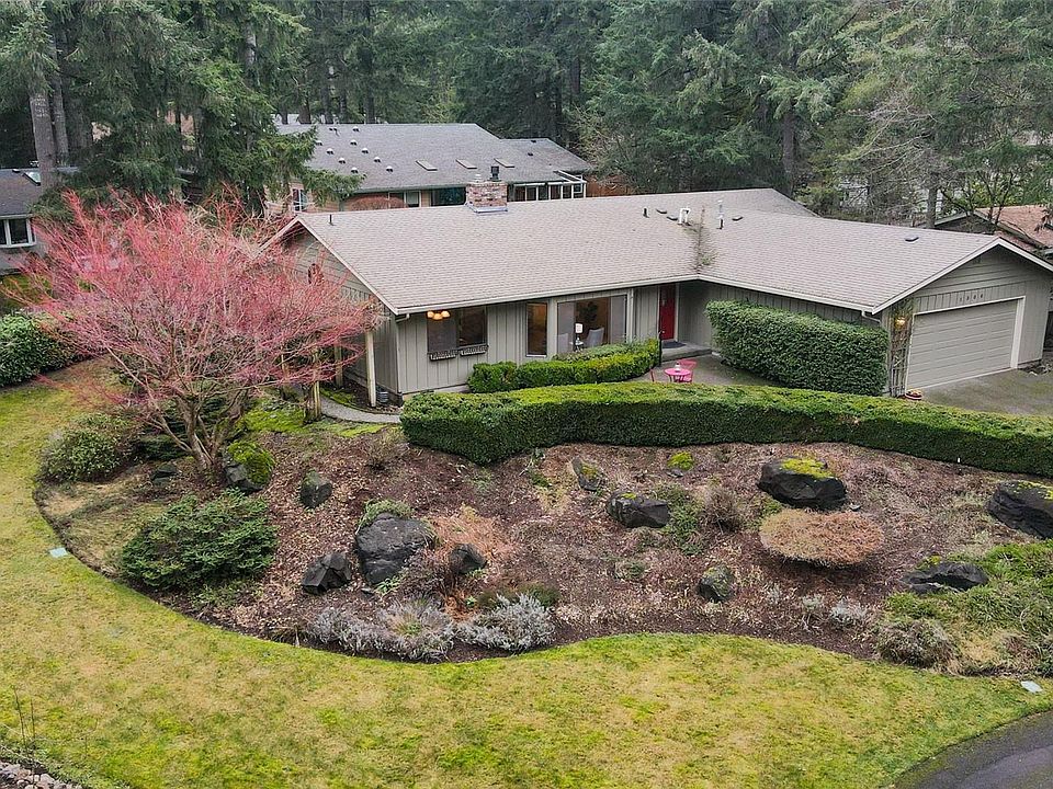 1st image of 1506 Lakemoor Loop Ct SW