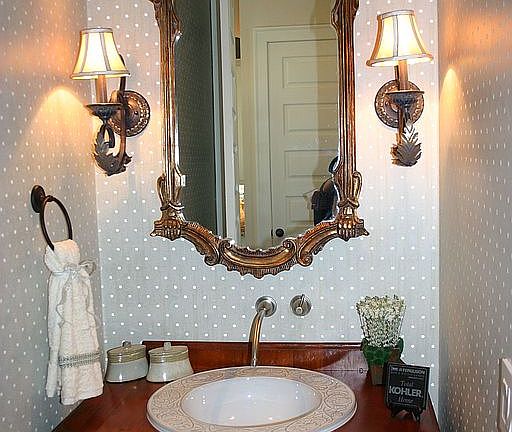 Powder Room 1st Floor