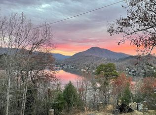 116 Summer Rest Dr, Lake Lure, NC 28746