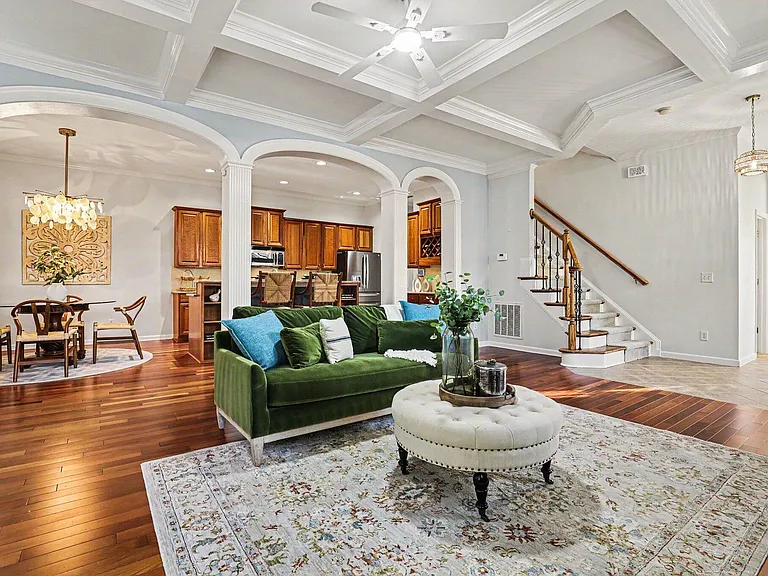 3110 Elm Tree Ln — Photo 5