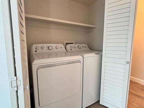 4th image of 3334 Eureka Pl APT 7