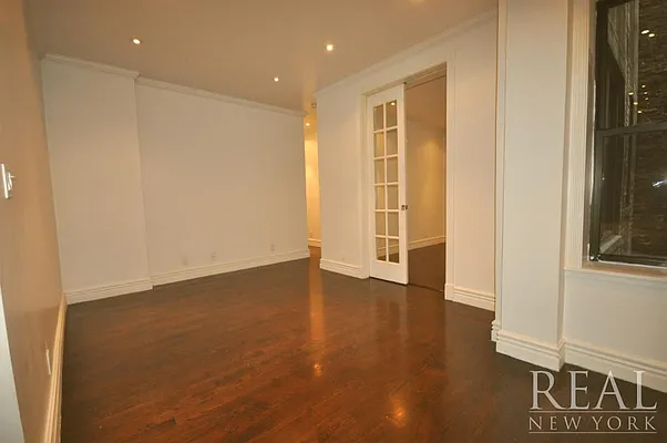 Rented by REAL New York | media 25