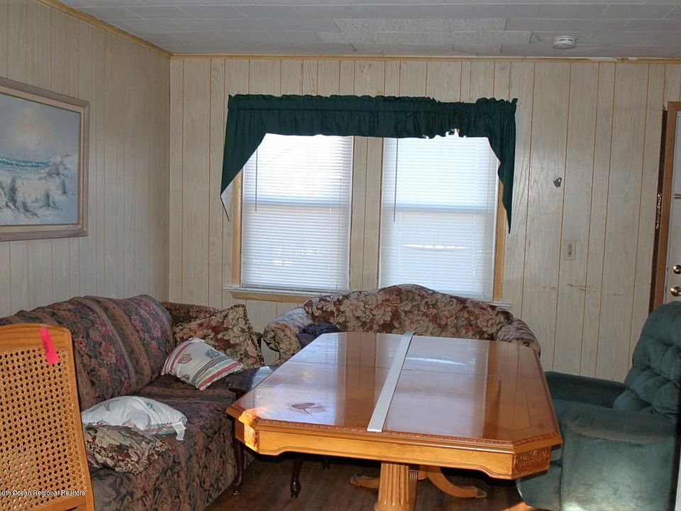 27 Grant Ave, Seaside Heights, NJ 08751 | Zillow