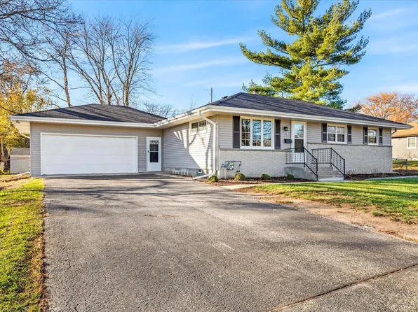 939 Kims LANE, Mukwonago, WI 53149