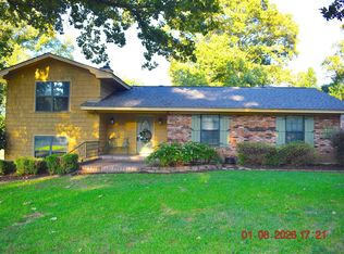 10736 Mimosa Dr, Bastrop, LA 71220