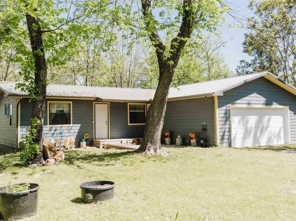 103 E Fair St, Marshall, AR 72650