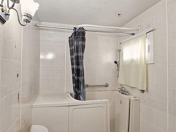 5th image of 139 Milford Street