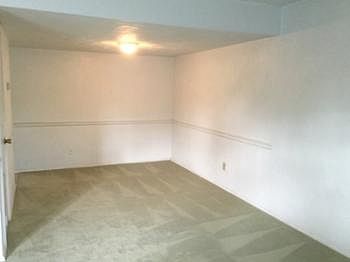 5th image of 819 Cathedral Dr