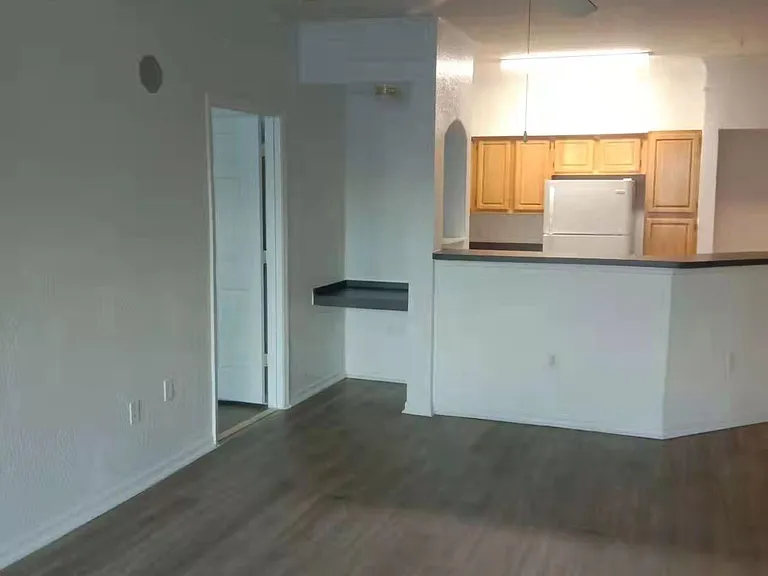 3280 Soho St #205 — Photo 10
