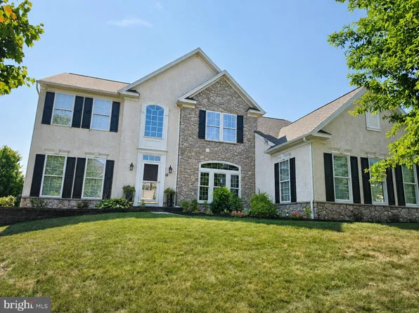 3 Hidden Brook Way, Sinking Spring, PA 19608