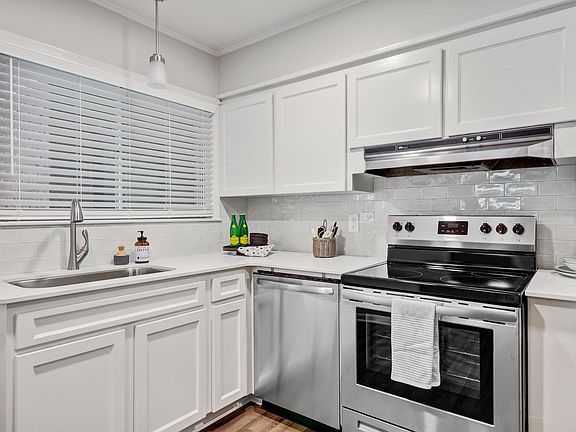 4th image of 401 Dafney Dr