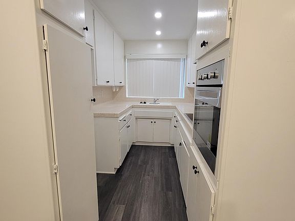 5th image of 525 Fischer St APT 6