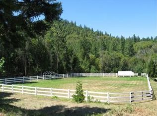 13246 Watergap Rd, Williams, OR 97544