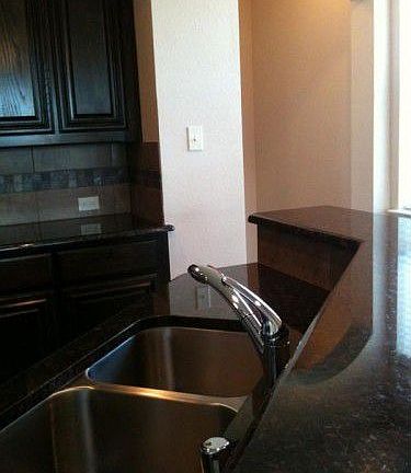 4th image of 5316 Locust Dr