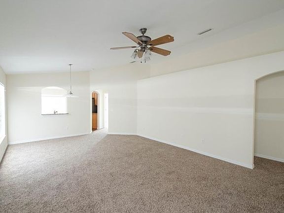 3rd image of 1407 Marsh Wood Dr
