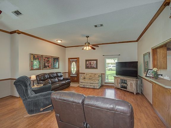 2nd image of 5818 Deanne Marie Dr