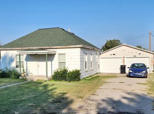204 S 8th St, Wakeeney, KS 67672