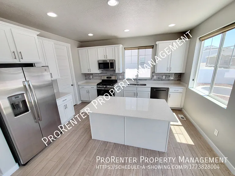 1509 W 450 S — Photo 7