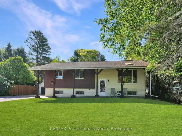 52 S Water St, Minden Hills, ON K0M 2K0