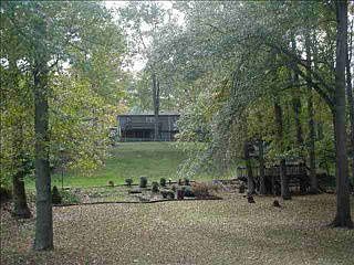 4th image of 765 Kenmore Dr