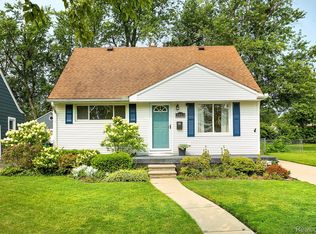 3923 Durham Rd, Royal Oak, MI 48073