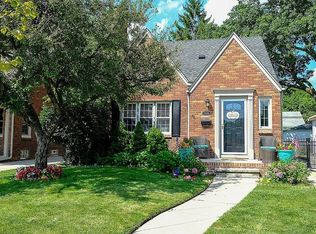 23636 Buckingham St, Dearborn, MI 48128