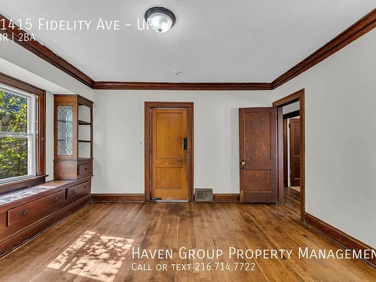 11415 Fidelity Ave #UP — Photo 7