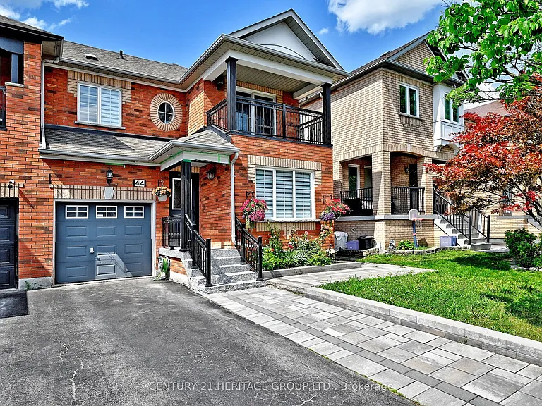 44 Equator Cres — Photo 2