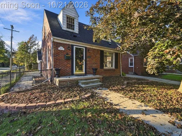 23001 Marlboro St, Dearborn, MI 48128