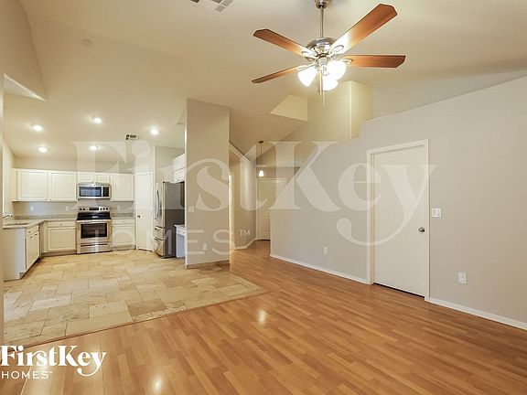 3rd image of 2082 E Arabian Dr